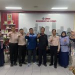 Sesi foto bersama TIM UPT Perpustakaan UNARS dan Tim UPT Perpustakaan UMM